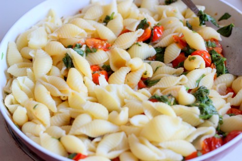 Cherry Tomato Spinach Pasta 