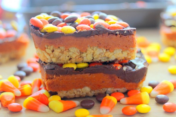 Chocolate Peanut Butter Candy Corn Crispy Bars 