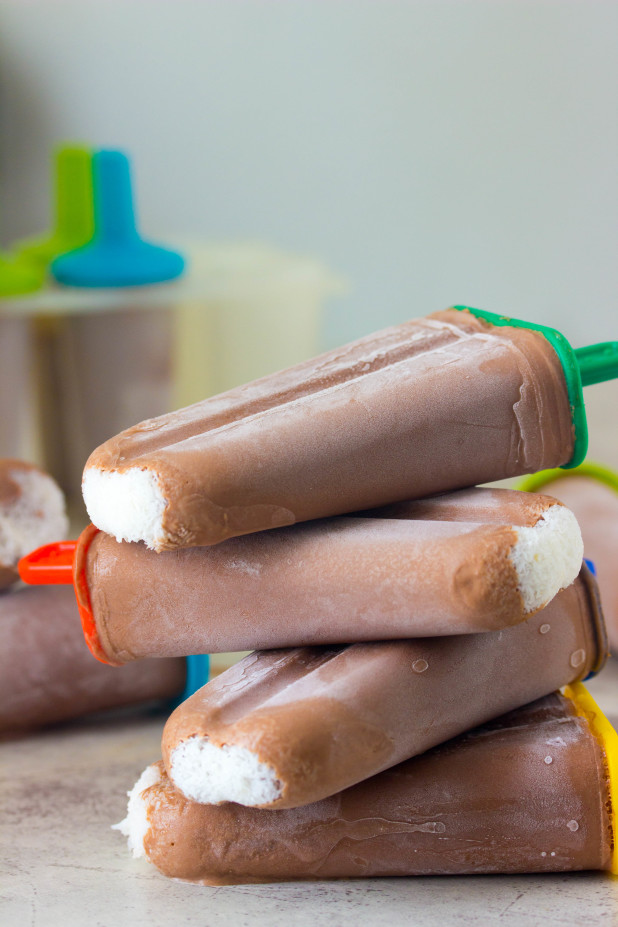 Chocolate Peanut Butter Popsicles - Savvy Naturalista