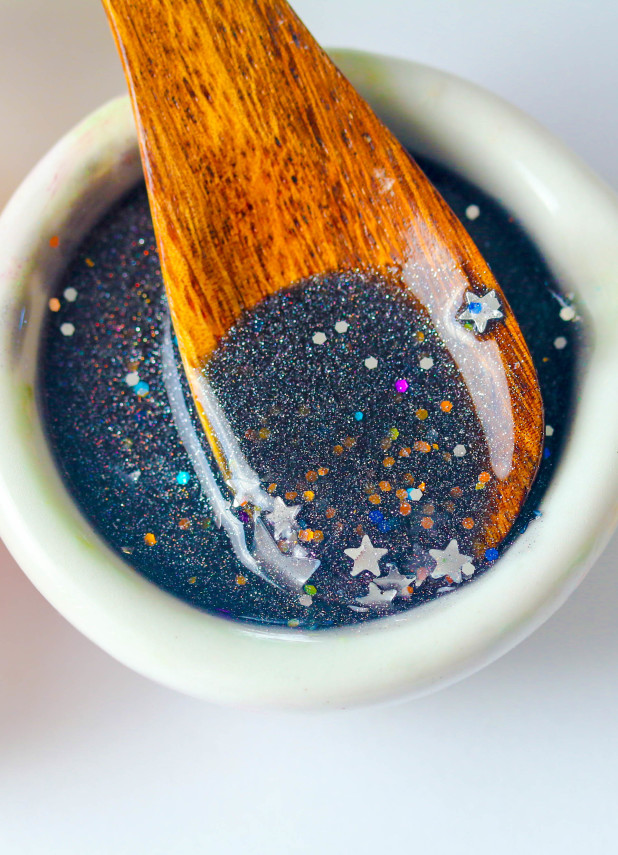 Make this easy glam glow firming glitter mask copycat that is not only firming to the skin but will make your skin feel like butter without breaking the bank!