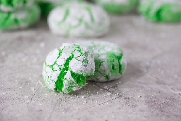 Green Mint Crinkle Cookies