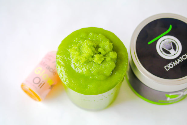 Make this all natural four ingredient Green Tea Salt Body Scrub to exfoliate and moisturize the skin. 