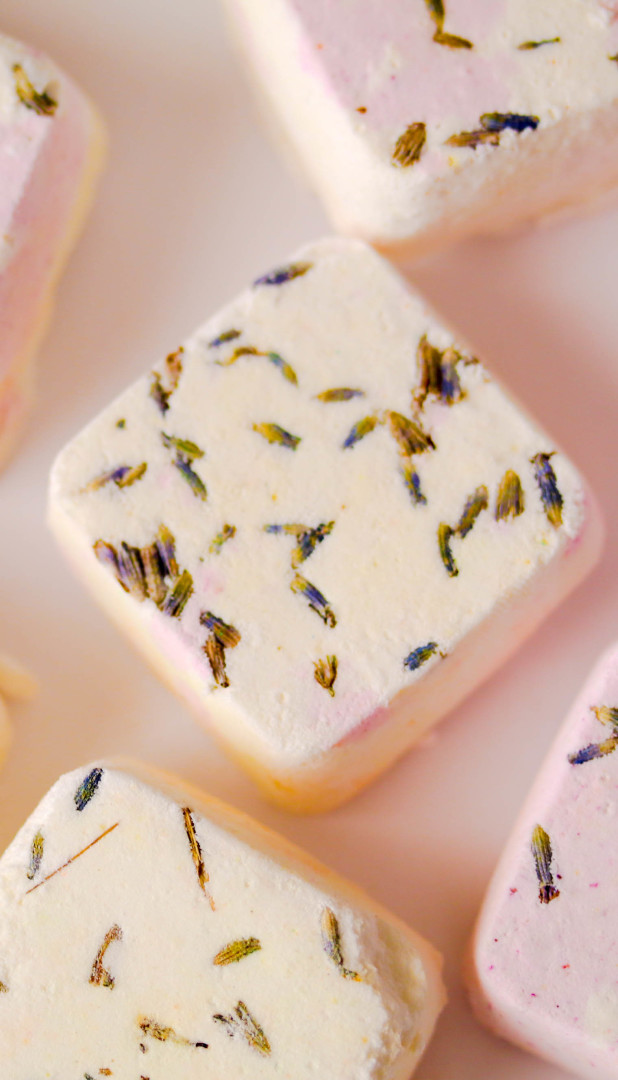 Soothing, calm and invigorating Shower melts are made with pure lavender essential oils.