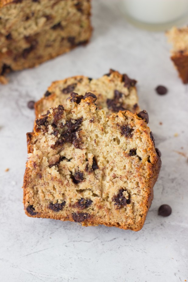 Low-Fat Chocolate Chip Banana Bread