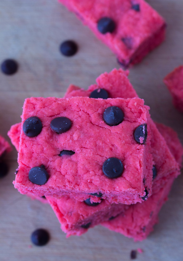 Strawberry Chocolate Chip Blondies Sugar free 