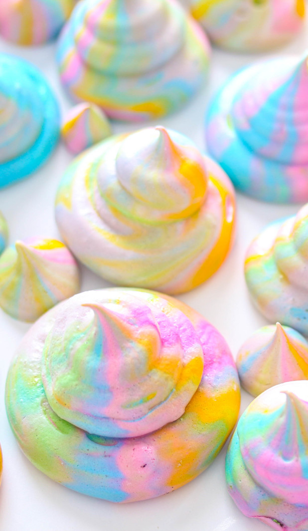 Easy to make meringue cookies in pretty Unicorn Colors for a festive, light, crisp and melt in your mouth meringues – These pretty cookies are gluten free 