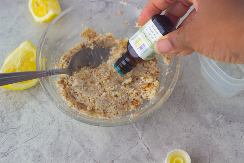 Shrink your pores naturally with a four ingredient Lemon Lavender Almond Mask 