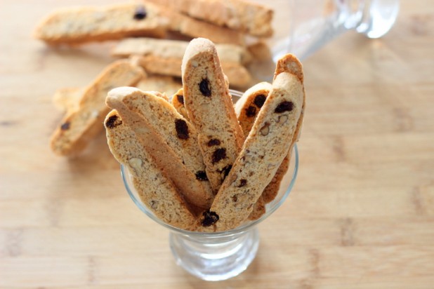 Pecan Raisin Biscotti (How to Make Biscotti)