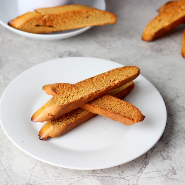 Peanut Butter Biscotti (Sugar Free)