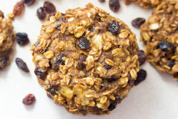 Banana Oatmeal Raisin Cookies