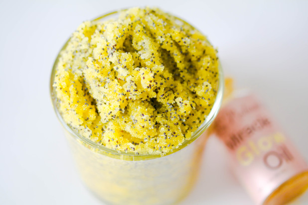 Extreme moisturization for the skin is an all-natural lemon poppy seed sugar scrub recipe is easy to make and the savvynaturalista in you will thank you for the extra exfoliation of poppy seeds.