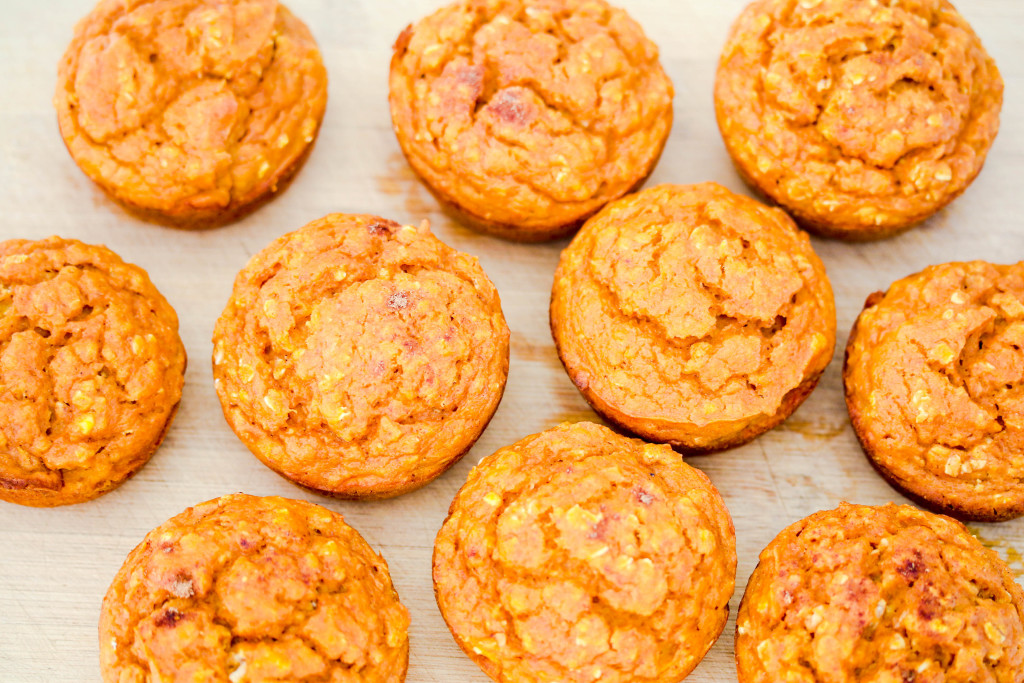 Made with real pumpkin these all natural Pumpkin Spice Oatmeal Muffins are full of flavor and worth ever bite!