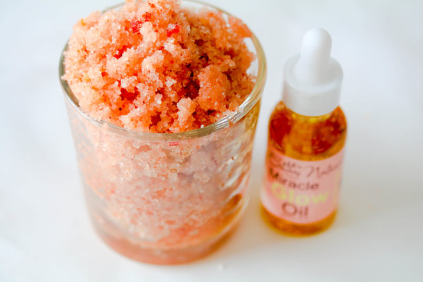 Strawberry Pink Himalayan Salt Scrub! Making a Strawberry Pink Salt Body Scrub DIY!