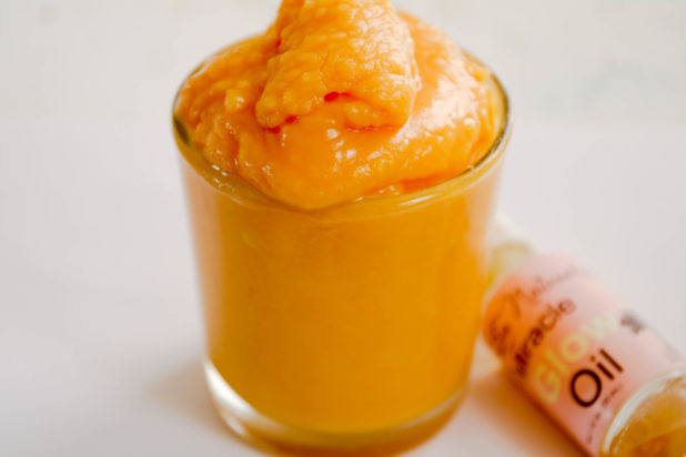 All-natural golden turmeric baking soda scrub is the perfect body scrub to exfoliant the skin naturally...