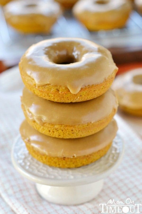 These easy Baked Pumpkin Spice Donuts with Maple Glaze are perfectly moist and bursting with flavor – the quintessential fall breakfast! Bake some up today! 